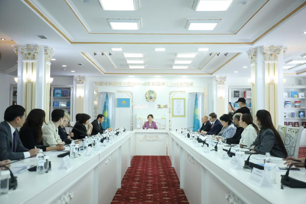 Правила конкурсного отбора кинопроектов обсуждены в Казахстане
