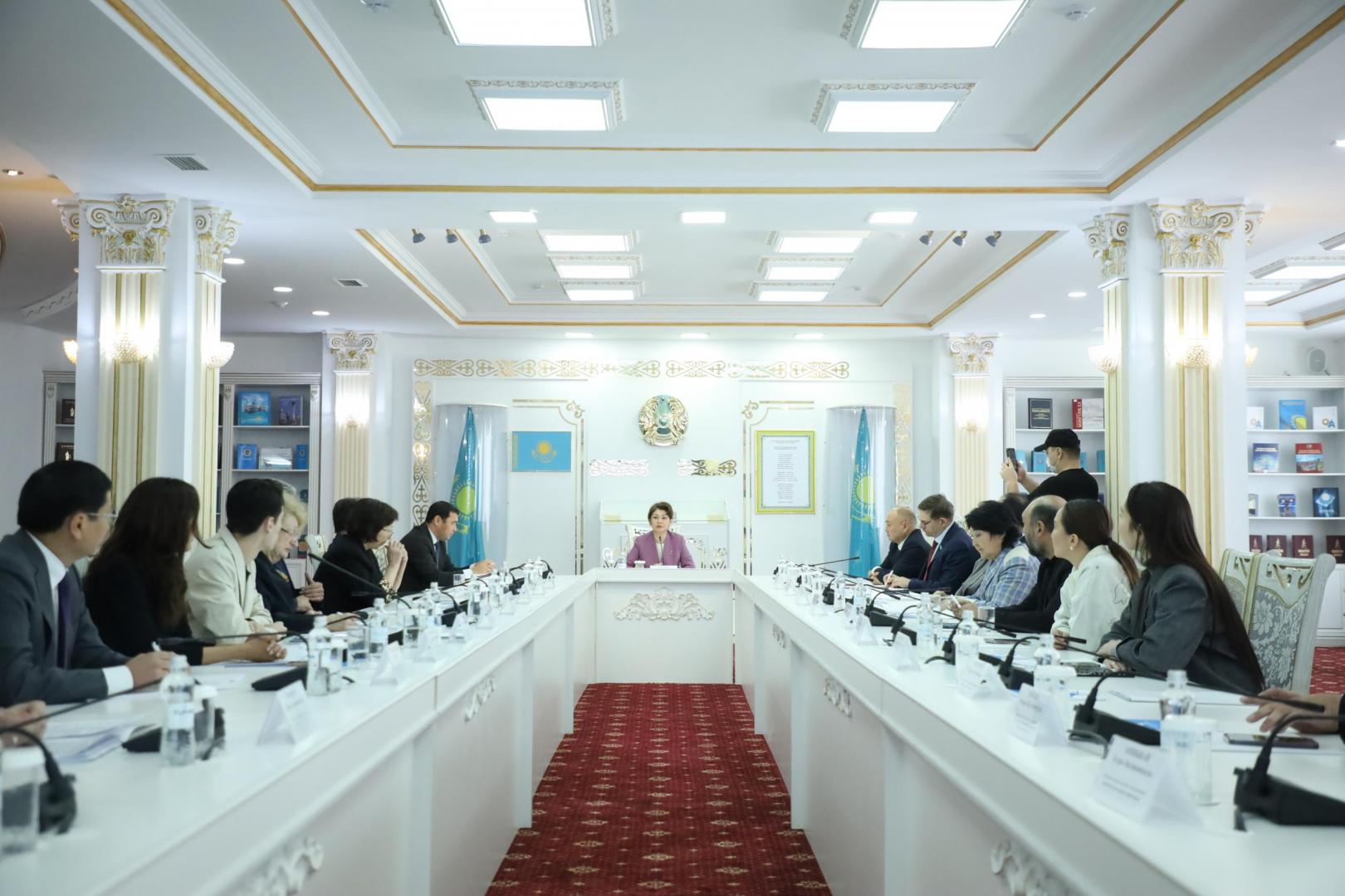 Правила конкурсного отбора кинопроектов обсуждены в Казахстане