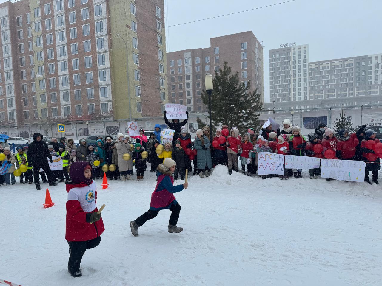 В Астане прошел необычный спортивный конкурс среди школьников и родителей