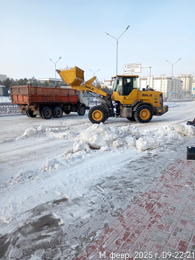 Свыше 5,5 млн кубометров снега вывезли из Астаны с начала зимнего периода