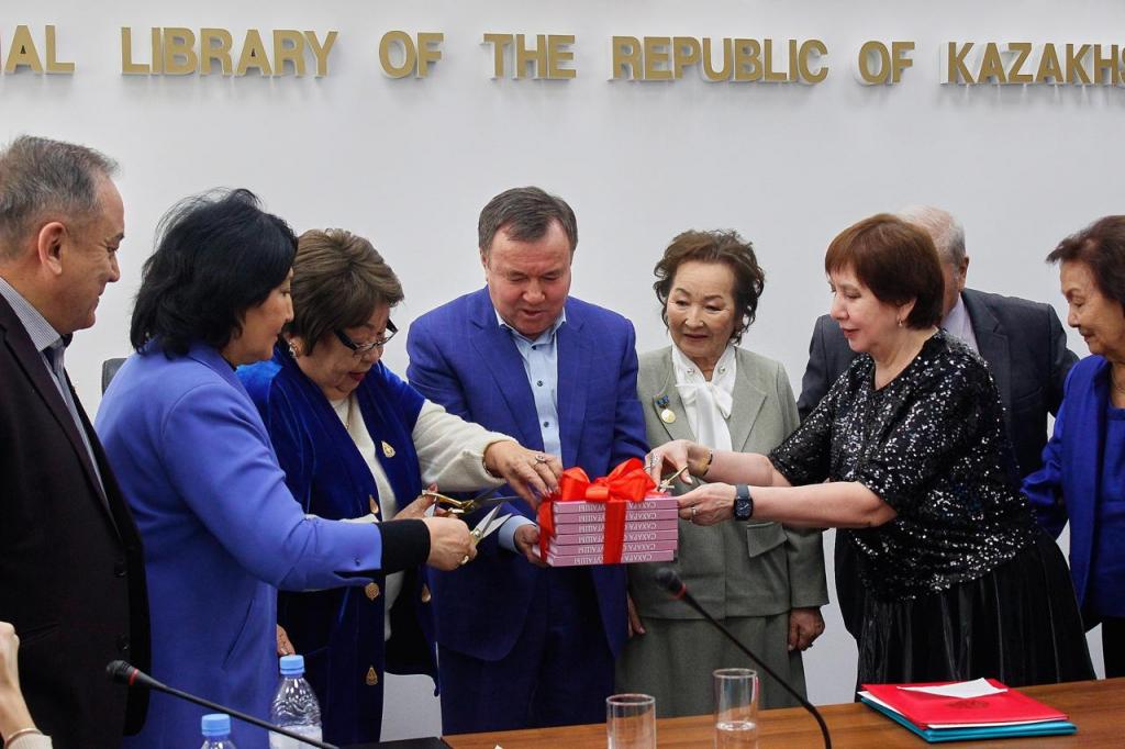 Книгу, посвященную жизни и творчеству Сауык Жакановой, презентовали в Алматы