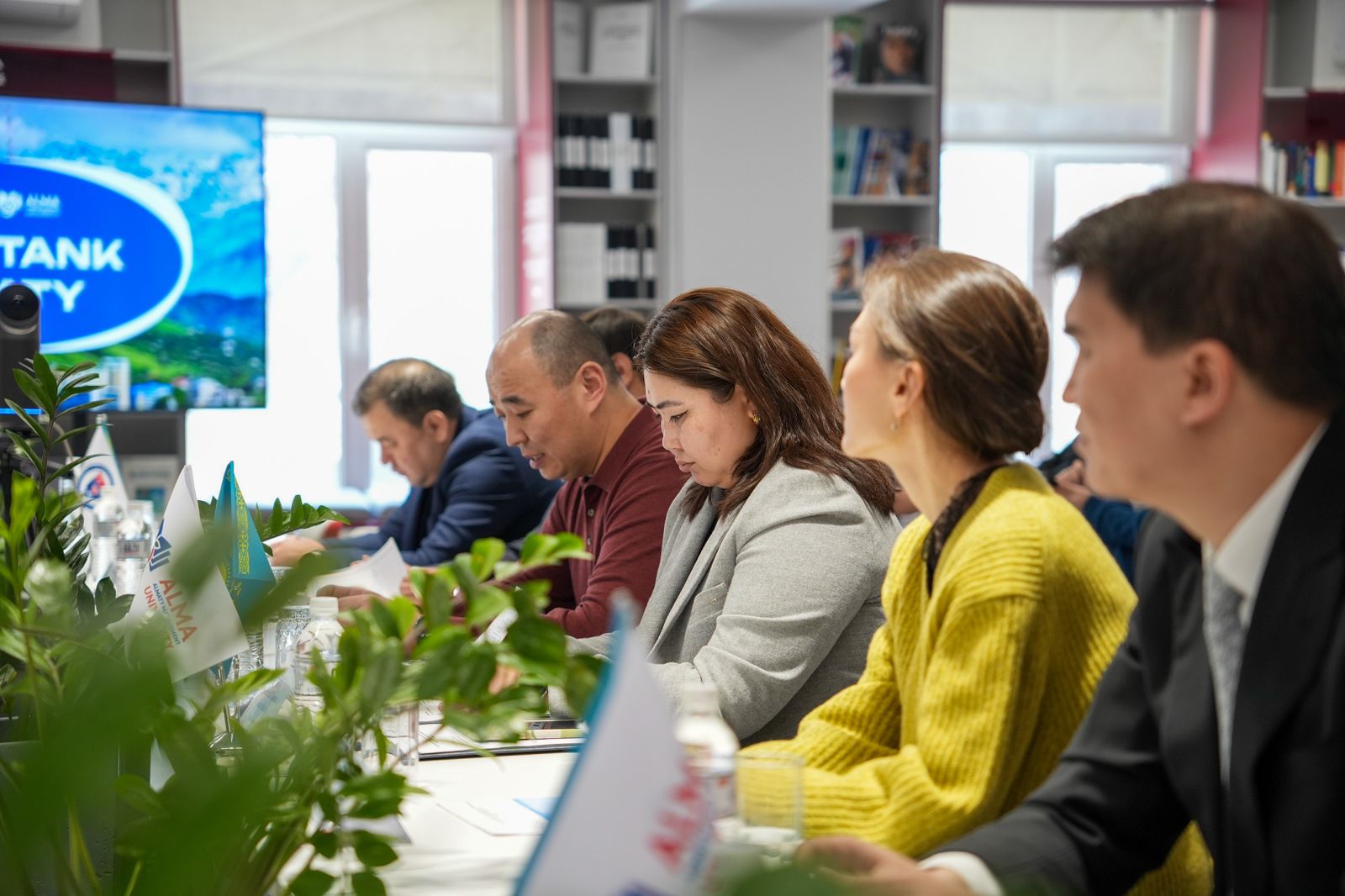 Экспертный «Think Tank» по градостроительству и промышленной политике состоялся в AlmaU