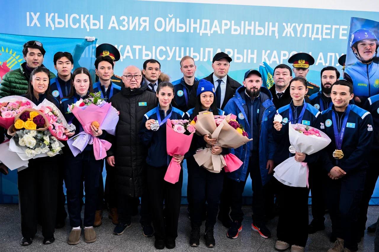 От Азии до Европы: шорт-трекеры, ставшие лучшими в двух крупных соревнованиях, вернулись в страну
