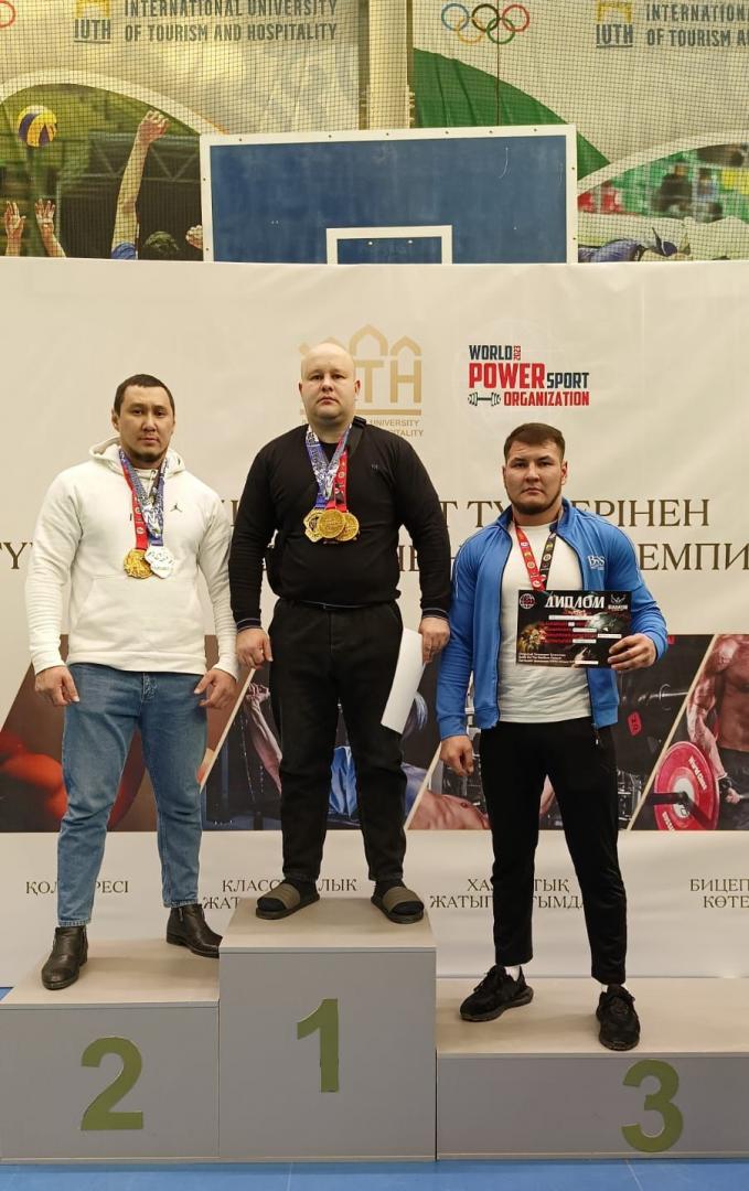 Сотрудник Академии МЧС стал Чемпионом Республиканского турнира по силовым видам спорта