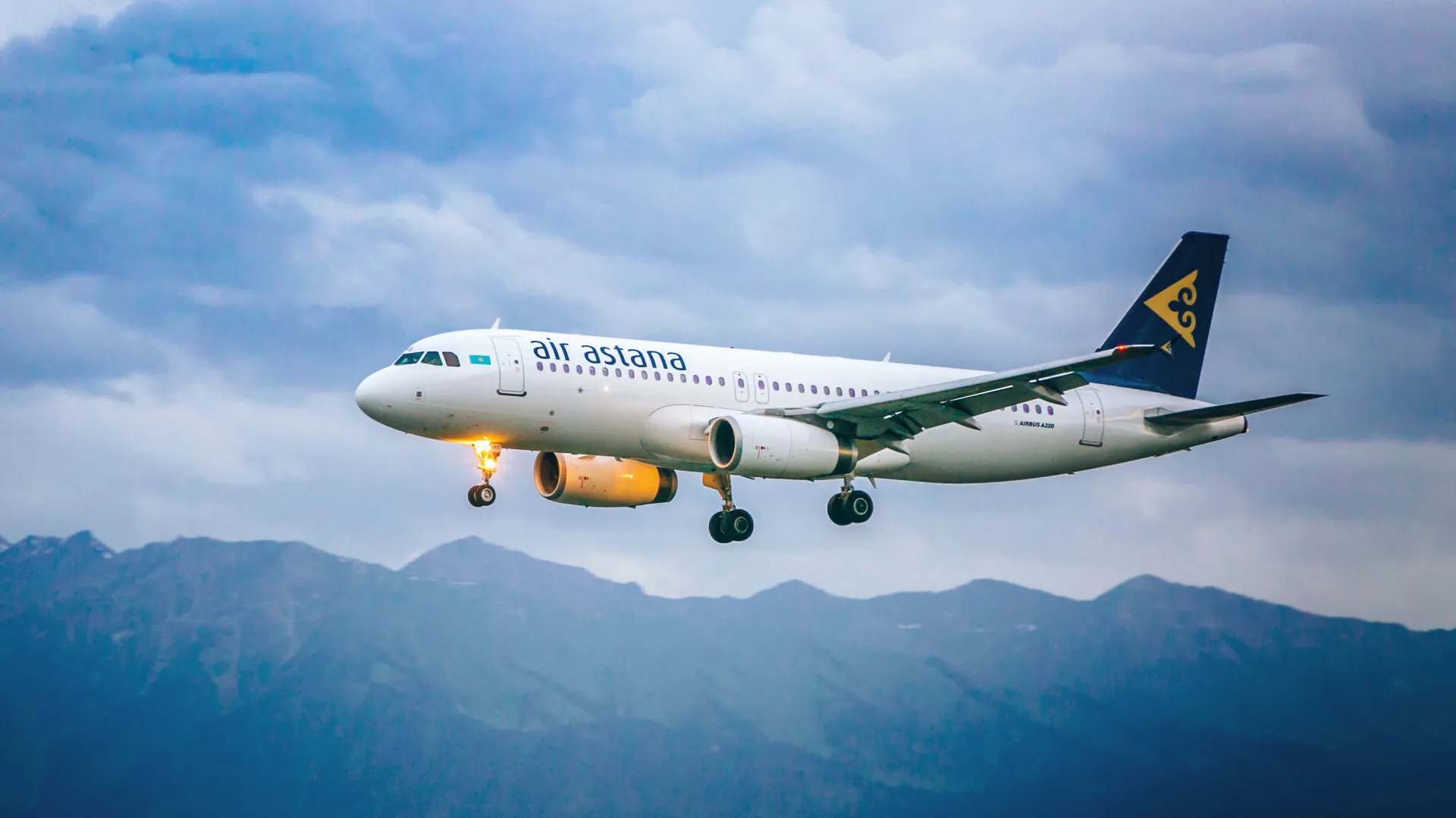 Хочешь работать в авиации? Air Astana приглашает!