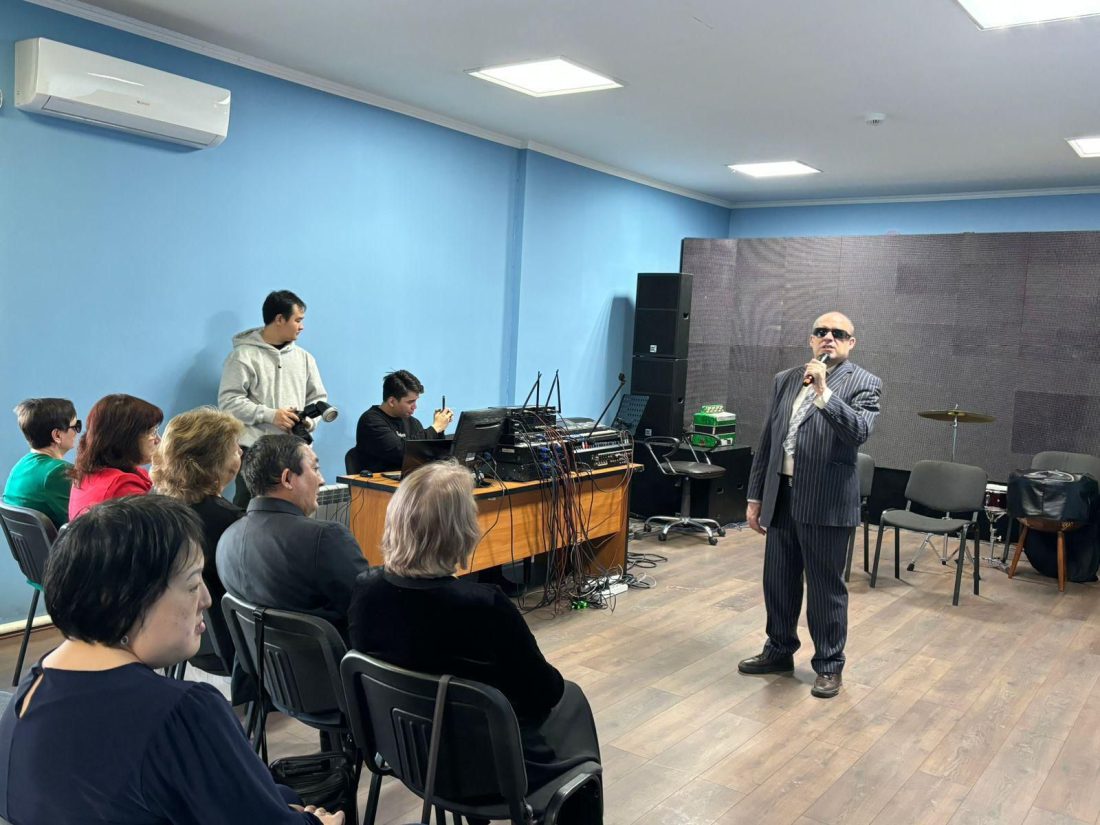 В Алматы на базе театра «Алатау» работают инклюзивные кружки