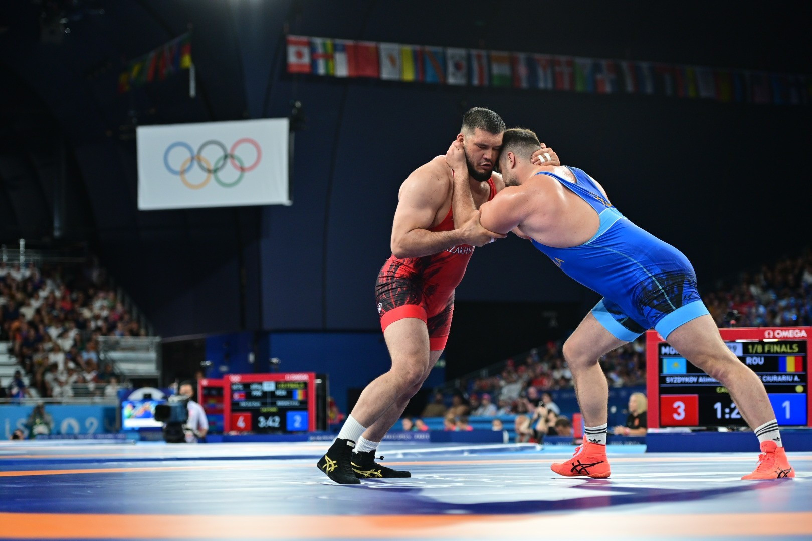 Алимхан Сыздыков пробился в финал чемпионата Азии по греко-римской борьбе