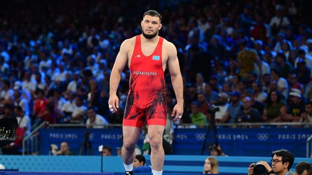 Чемпионат Азии по греко-римской борьбе: Алимхан Сыздыков стал серебряным призером