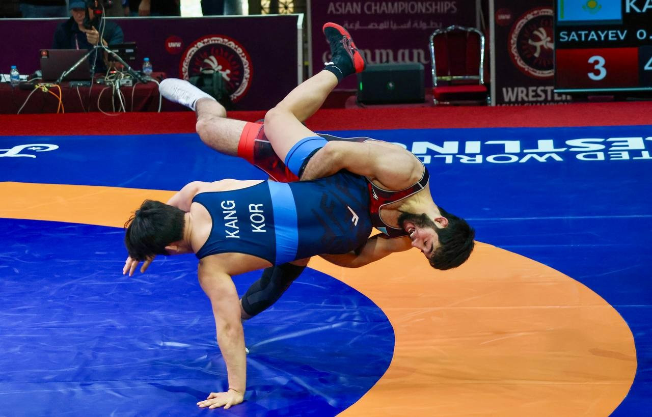 Борец Омар Сатпаев вышел в финал чемпионата Азии