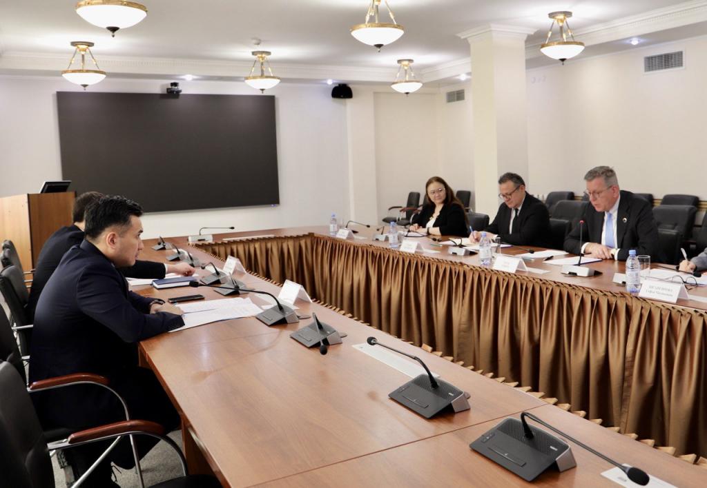 МТСЗН и МОМ обсудили вопросы взаимодействия в 2025 году