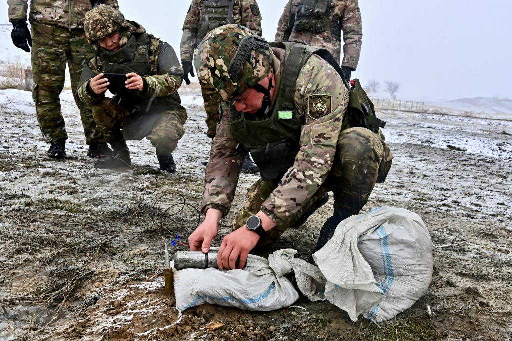 В Конаевском гарнизоне прошел курс гуманитарного разминирования