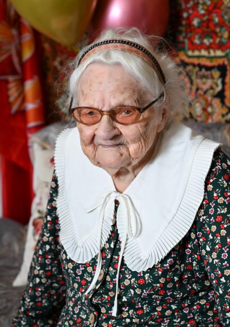 Аким СКО поздравил ветерана со 103-летием
