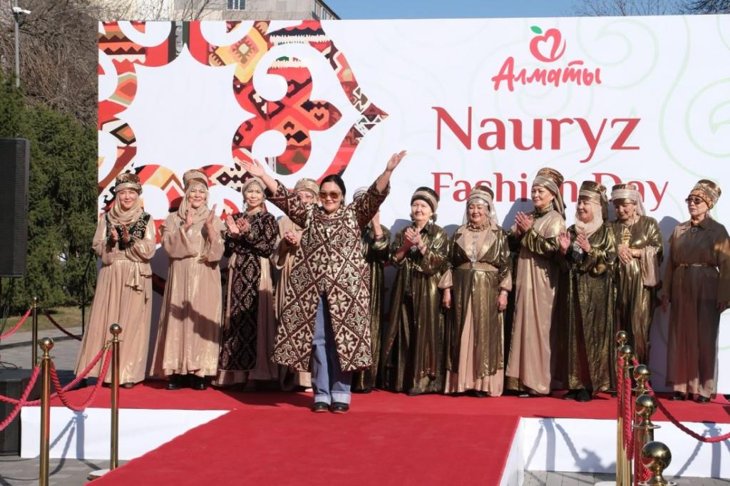 Nauryz Fashion Day: в Алматы состоялся показ национальной одежды