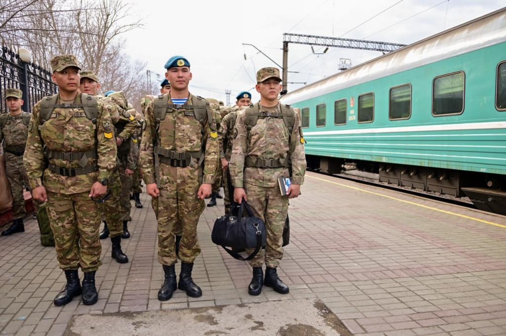 Курсанты Военного института Сухопутных войск прибыли в Астану для участия в параде