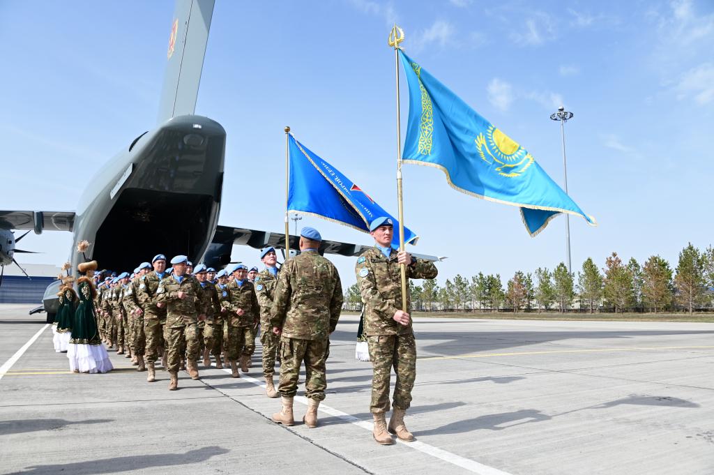 Первый отряд казахстанских миротворцев вернулся с Голанских высот
