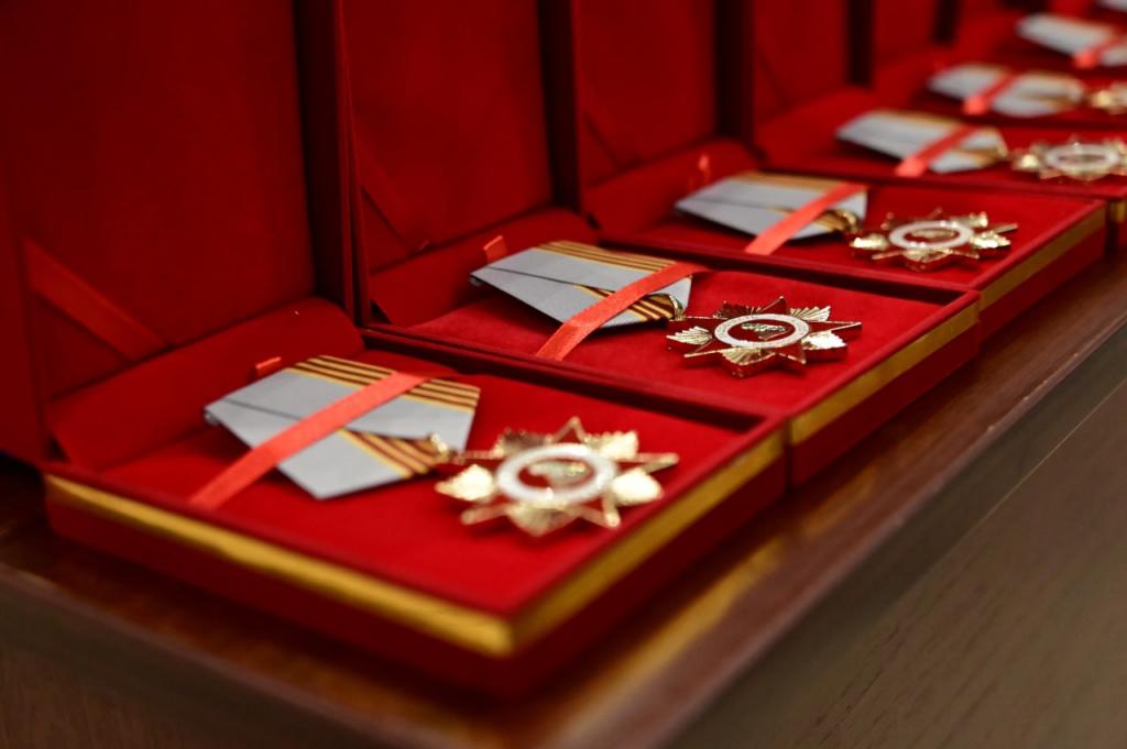В Астане вручили медали «За доблесть и верность долгу» родственникам павших героев ВОВ