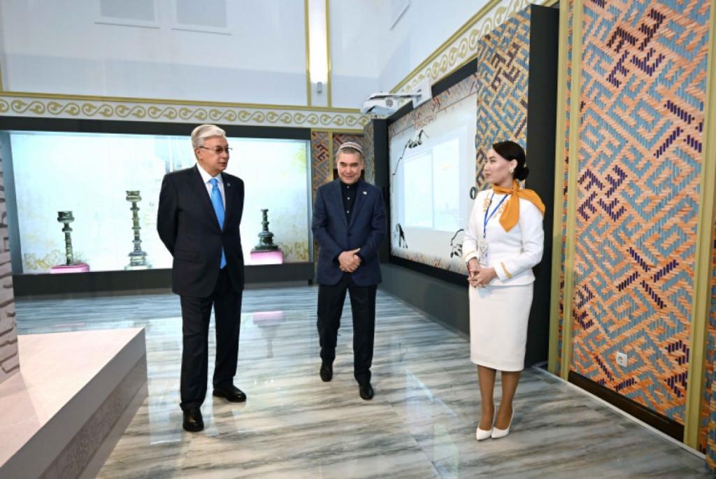 Президент Казахстана и Председатель Халк Маслахаты Туркменистана посетили Turkistan visit centre