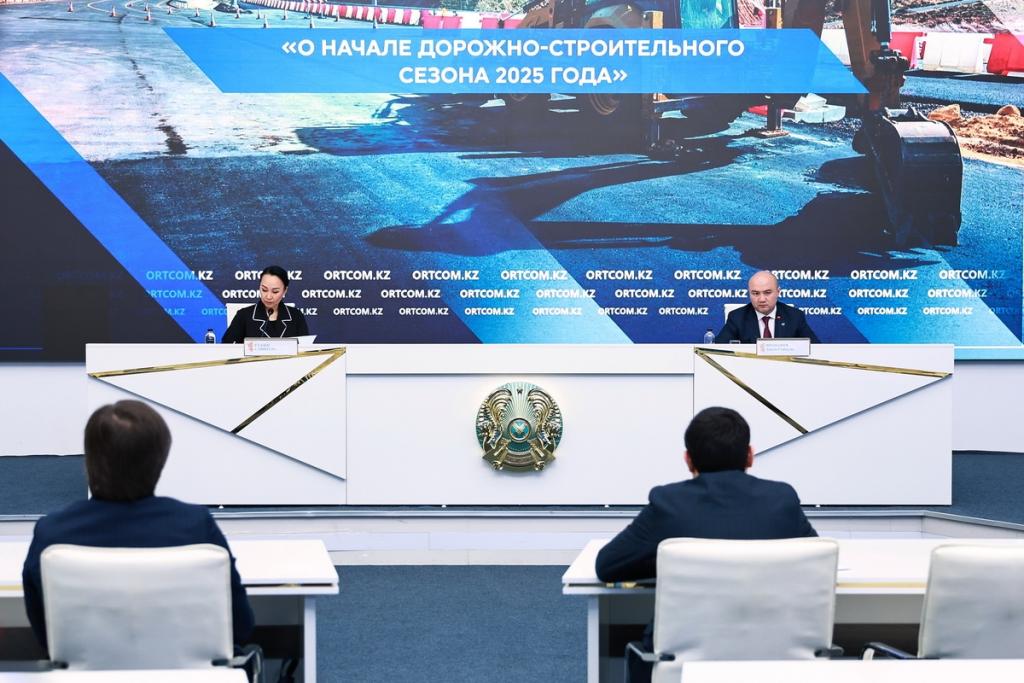 Более 780 млрд тенге направят на строительство и ремонт дорог в Казахстане в этом году