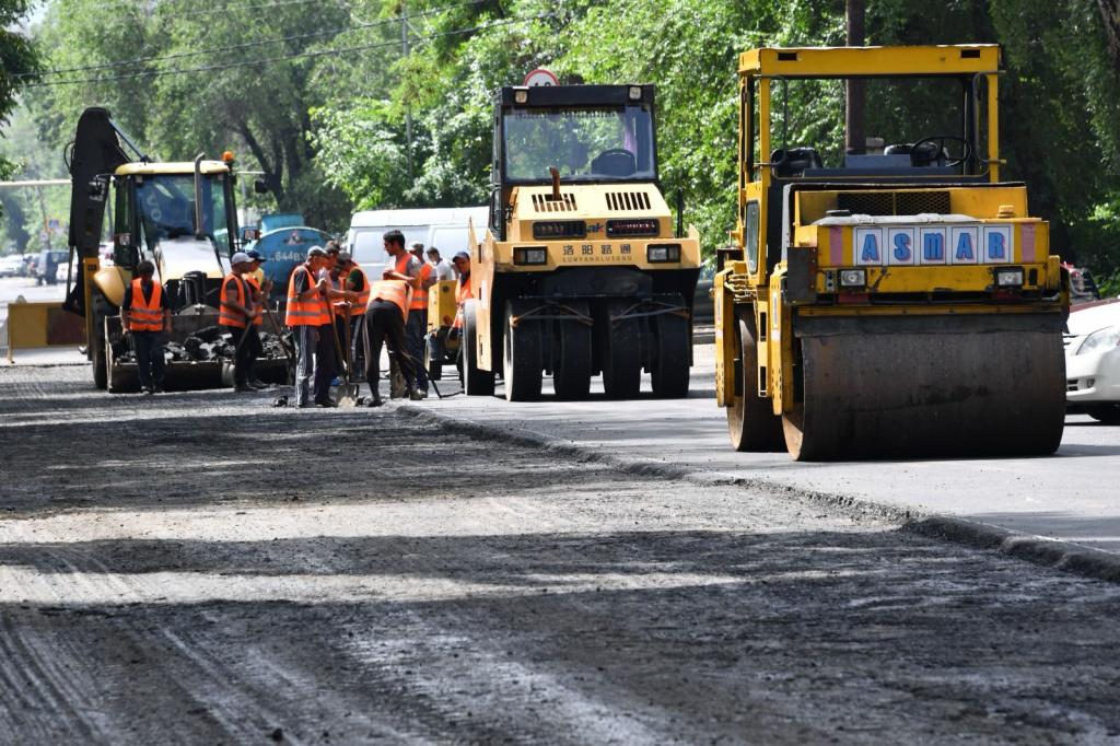 В Турксибском районе Алматы 37 улиц будет охвачено средним ремонтом дорог в этом году