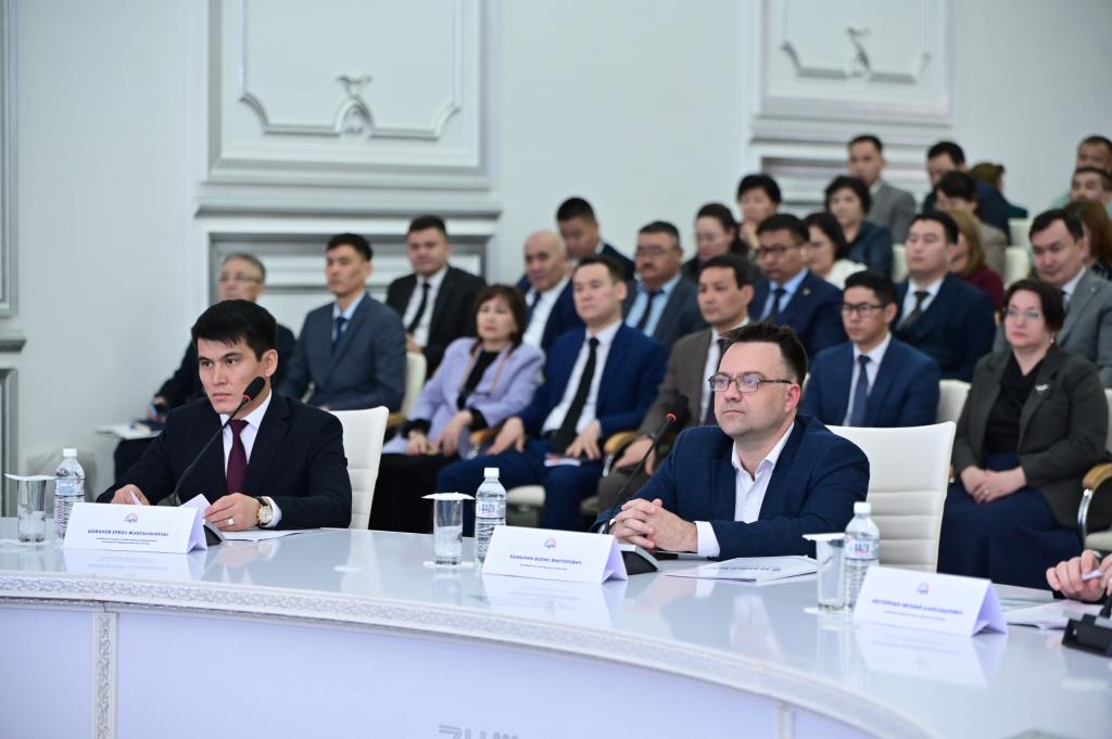 В АКТЮБИНСКОМ РЕГИОНАЛЬНОМ УНИВЕРСИТЕТЕ ИМЕНИ К.ЖУБАНОВА СОСТОЯЛОСЬ ПЕРВОЕ ЗАСЕДАНИЕ СОВЕТА ПО НАУКЕ ПРИ АКИМАТЕ АКТЮБИНСКОЙ ОБЛАСТИ