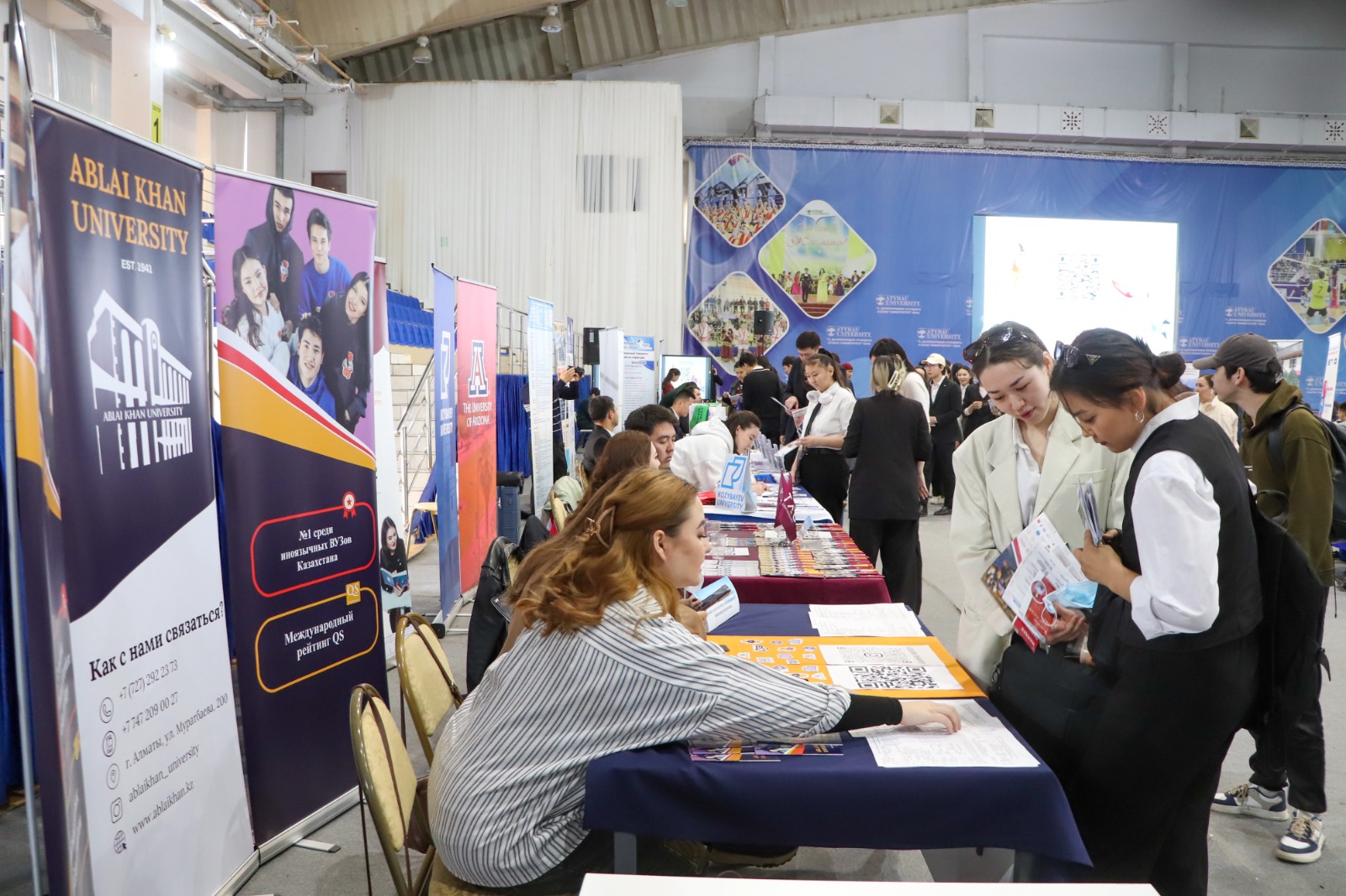 «STUDY IN KAZAKHSTAN»: 3500 ШКОЛЬНИКОВ ИЗ АТЫРАУ ПОСЕТИЛИ ВЫСТАВКУ