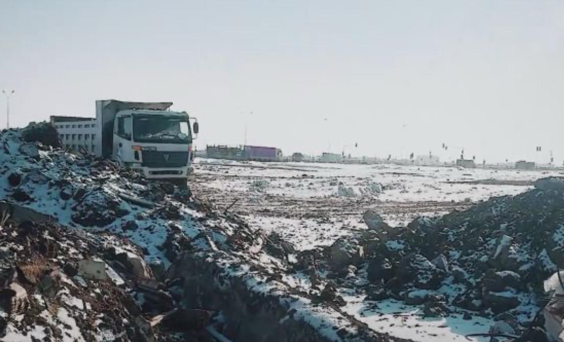 Жаңа адамдар требуют немедленного вмешательства: незаконный сброс мусора в Астане!