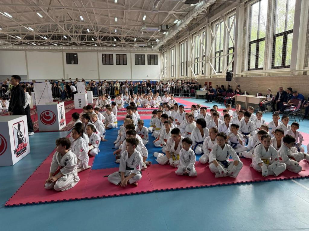 В Алматы прошёл открытый турнир по шинкиокушинкай каратэ, посвящённый памяти Динмухамеда Кунаева
