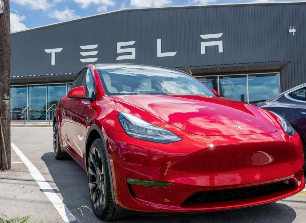 Кейс-стади Tesla: как компания перевернула автомобильный рынок
