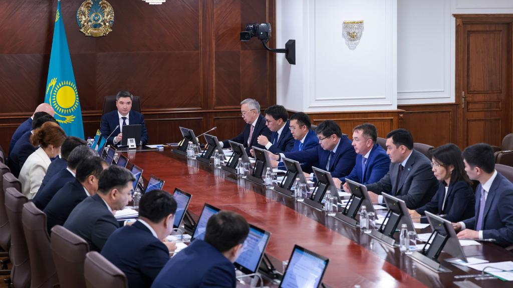 Олжас Бектенов провел заседание Комиссии по демонополизации экономики