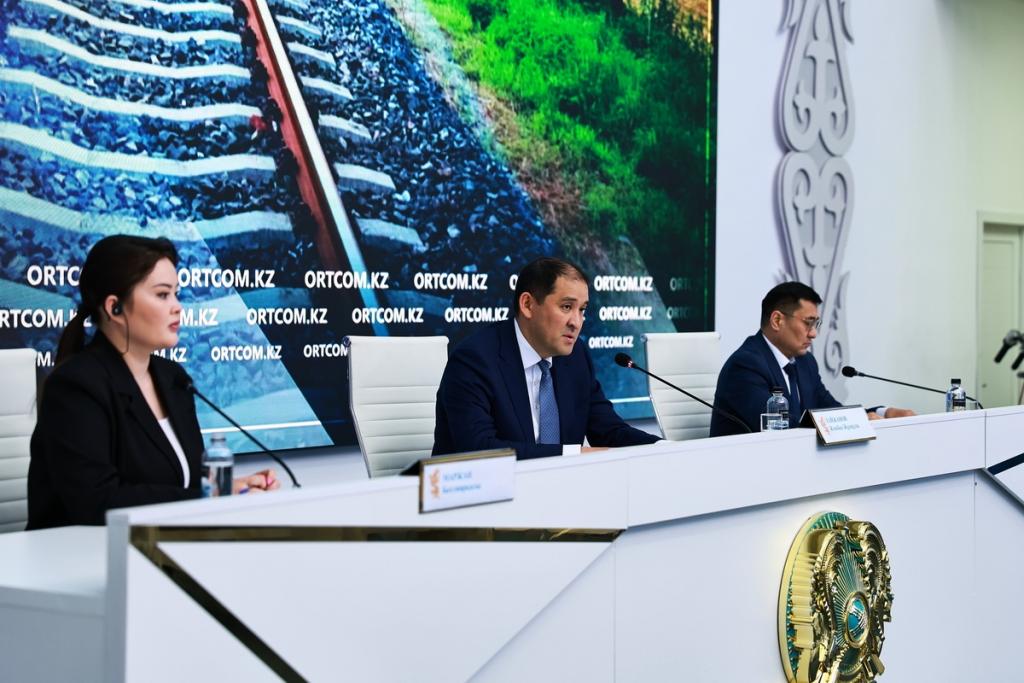 Свыше 7 млн пассажиров планируется перевести в летний период железнодорожным транспортом