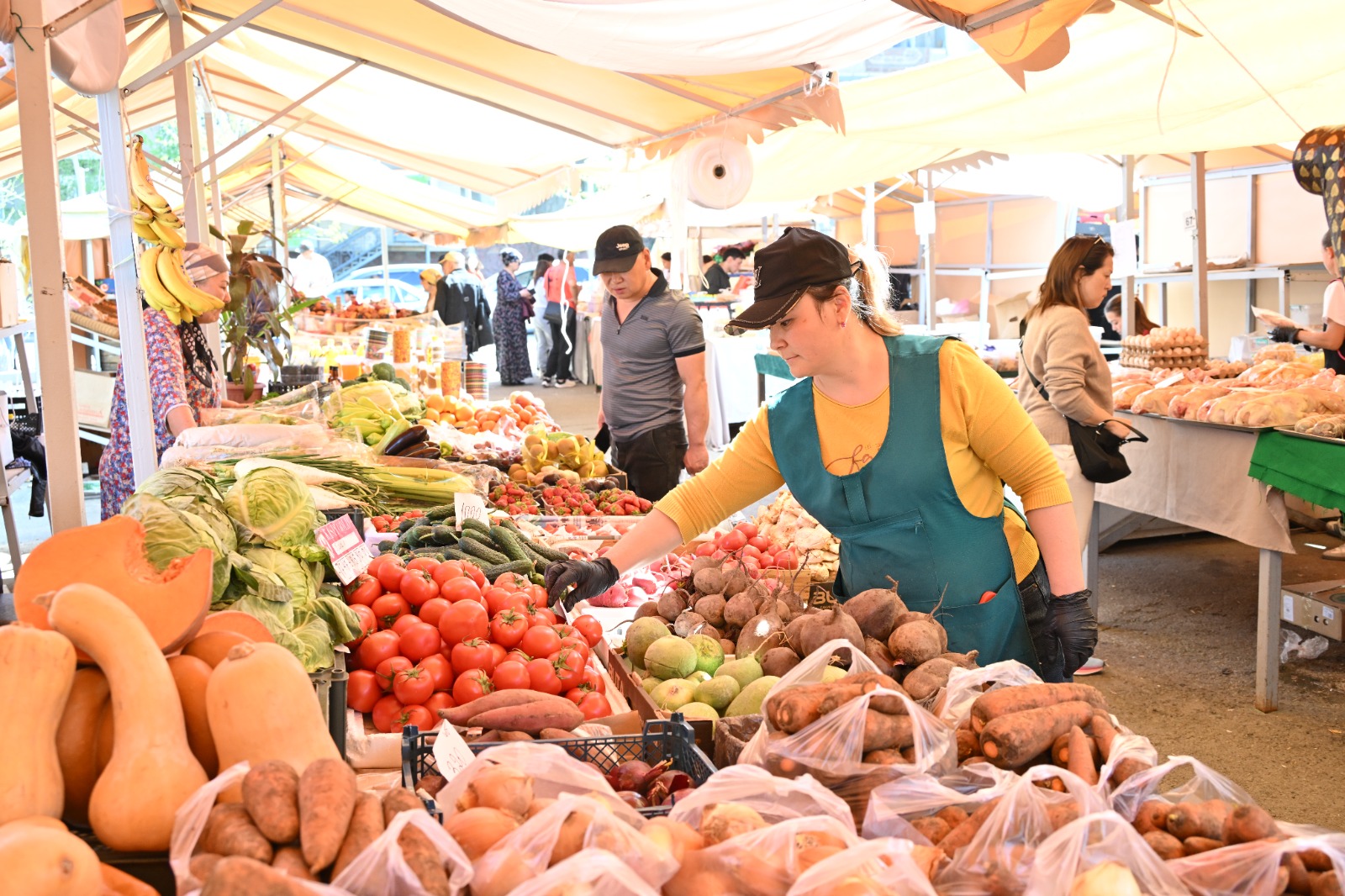 10 000 тонн сельскохозяйственной продукции реализовали на ярмарках выходного дня в Алматы