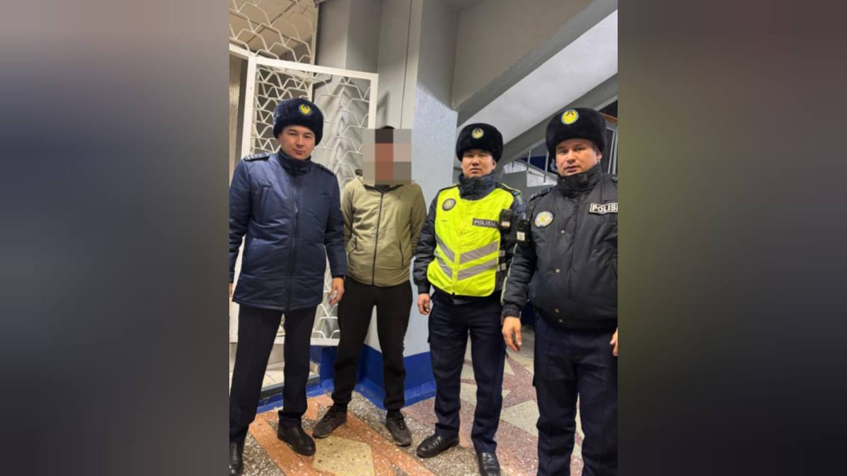 Полицейские спасли мужчину в Караганде
