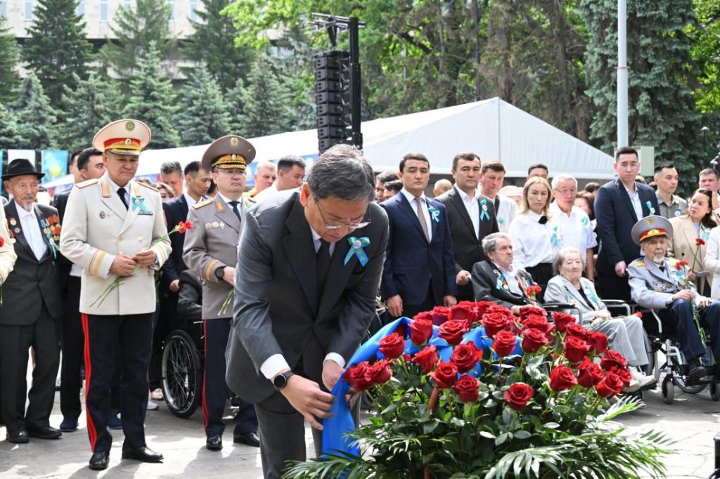 В Алматы отпраздновали 80-ю годовщину Победы в Великой Отечественной войне
