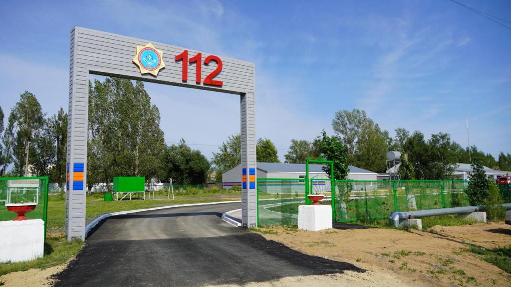 Глава МЧС посетил универсальную пожарно-спасательную часть в Макинске