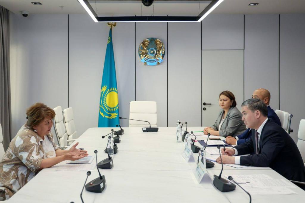 Министр Ерсайын Нагаспаев провел прием граждан