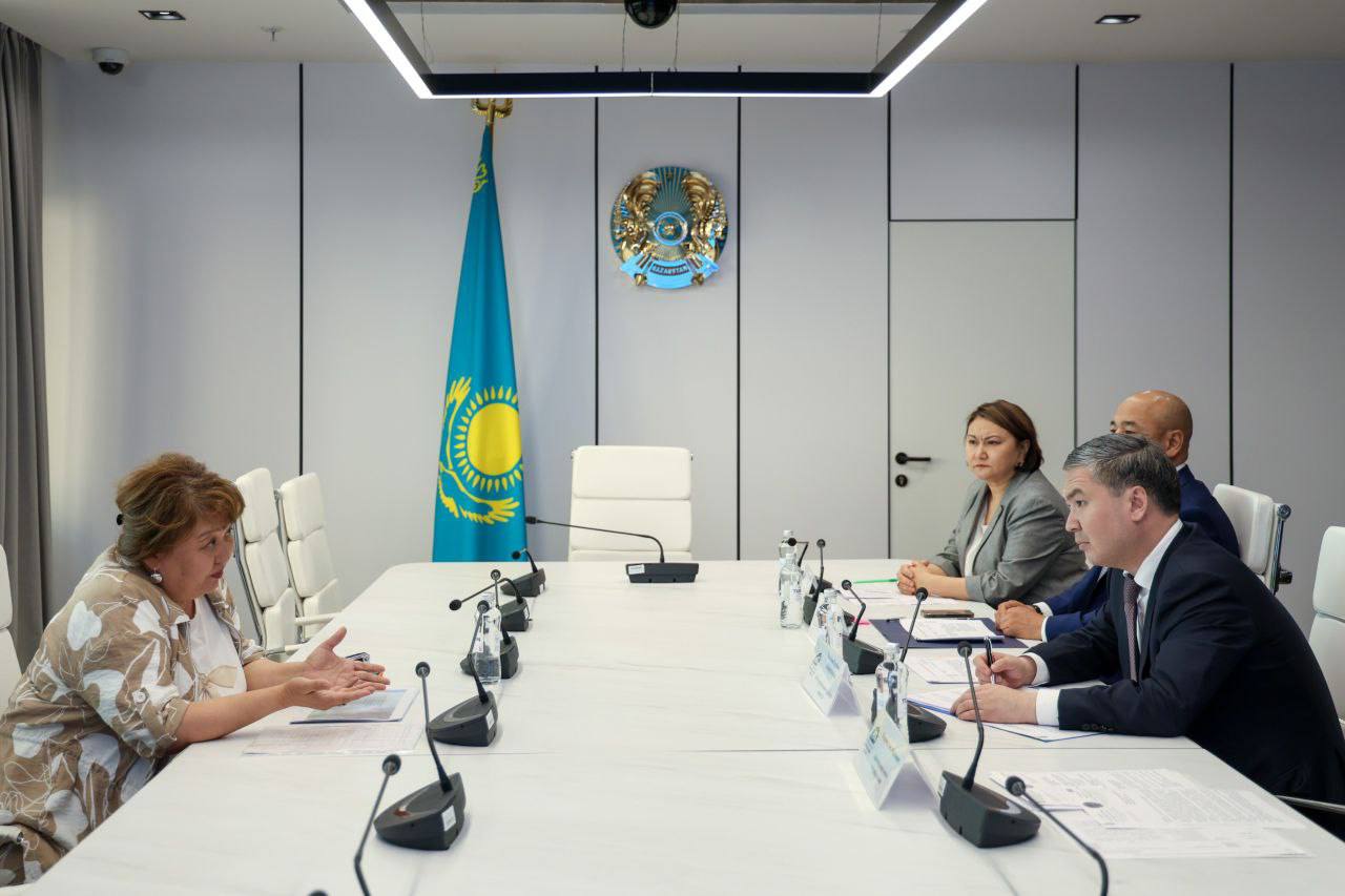 Министр Ерсайын Нагаспаев провел прием граждан