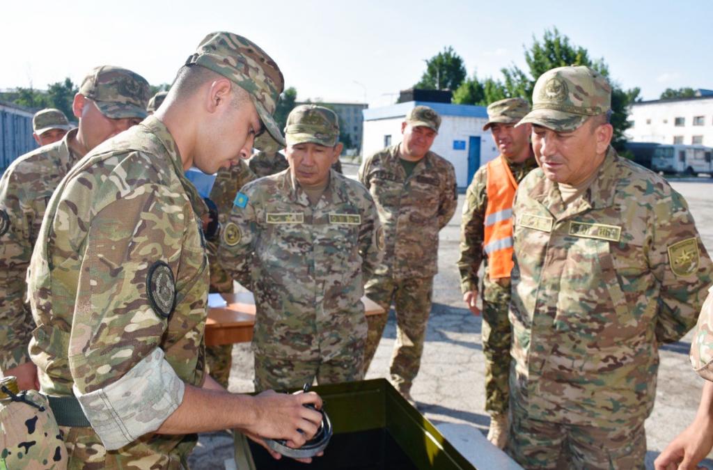 Начальник Генштаба совершил рабочую поездку в Алматинский, Конаевский и Таразский гарнизоны