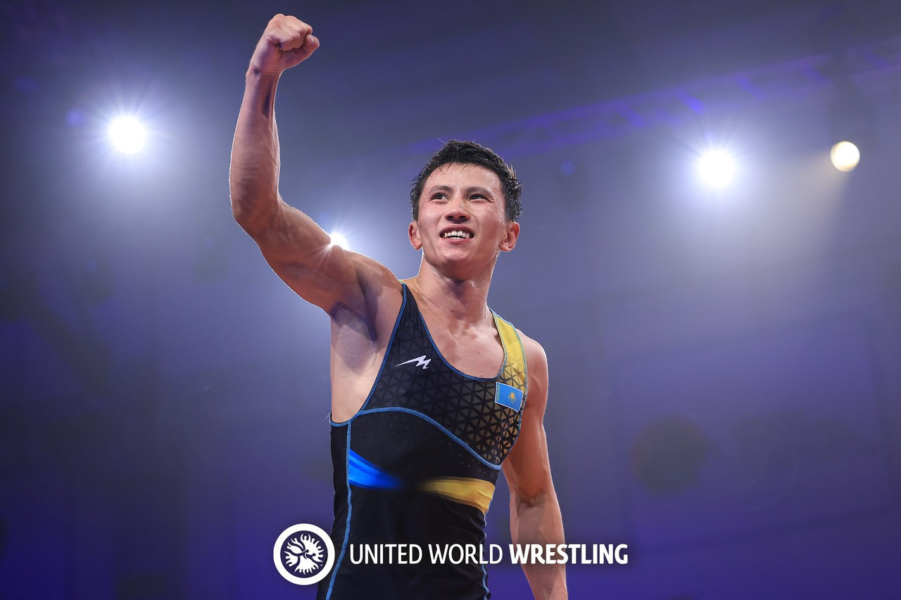 Казахстанские борцы выступят на крупном турнире Poland Open