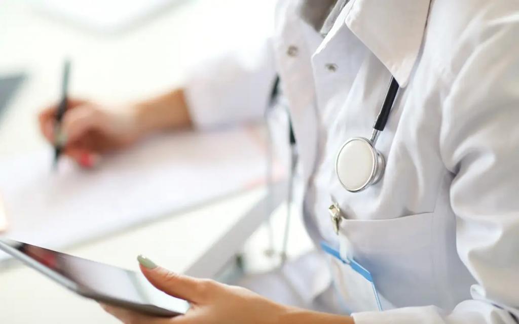 Какую медицинскую помощь могут получить бесплатно незастрахованные казахстанцы