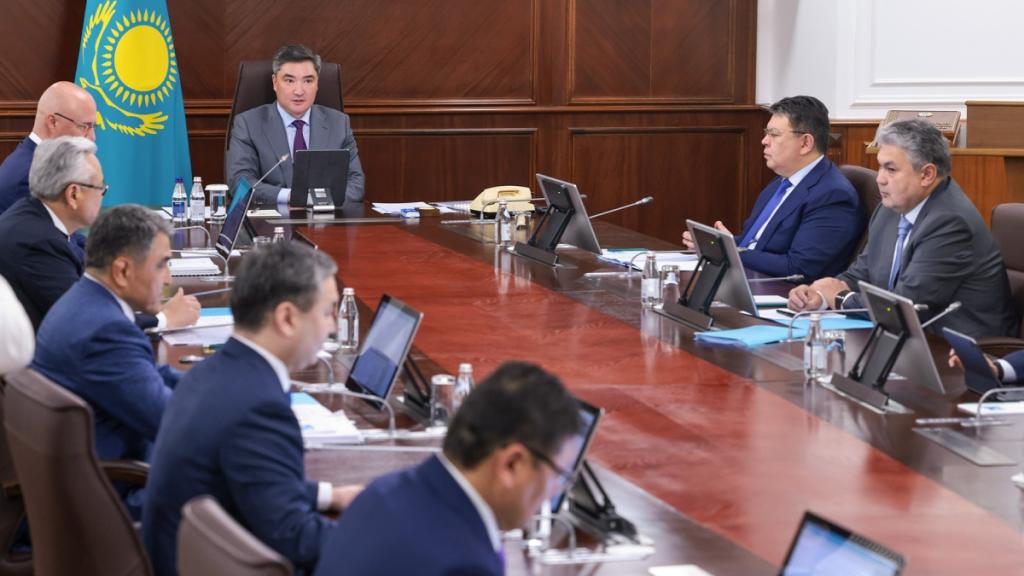Премьер-министр: Исполнение поручения Президента по обеспечению населения качественной питьевой водой является приоритетом Правительства