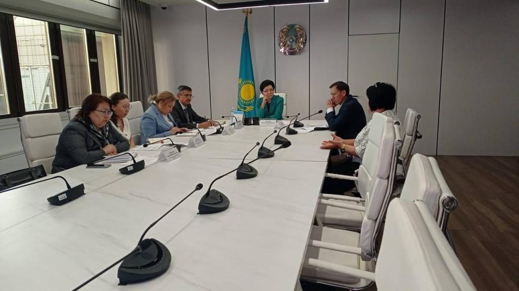 С. Жакупова провела прием граждан