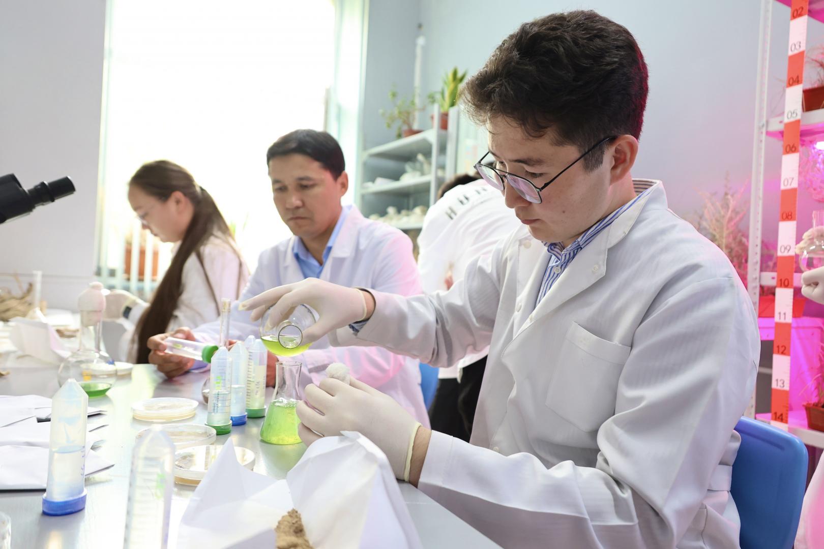 Молодые ученые Satbayev University предложили новый способ рекультивации нарушенных территорий