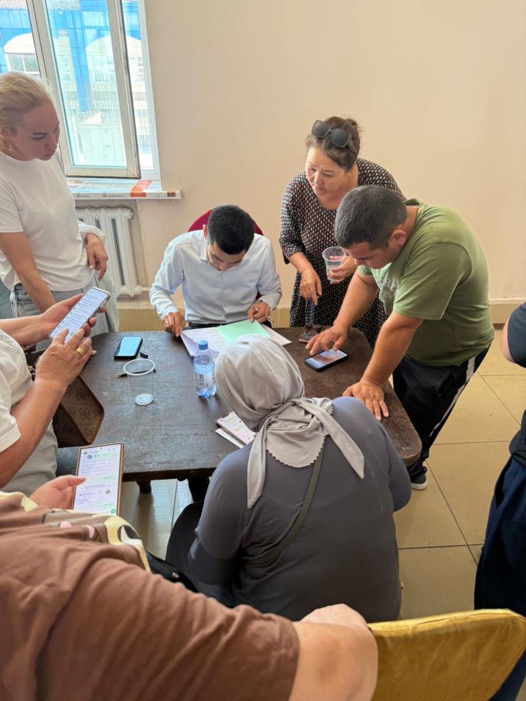 В Астане продолжает работу разъяснительный штаб для предпринимателей и работников рынка «Биг Шанхай»