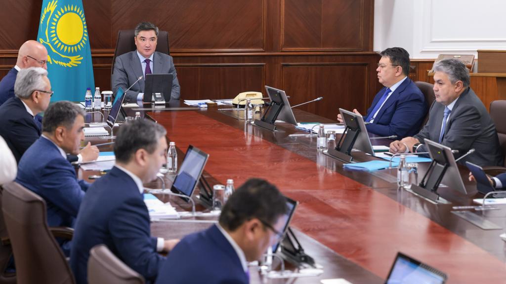 Олжас Бектенов: Исполнение поручения Президента по обеспечению населения качественной питьевой водой является приоритетом Правительства