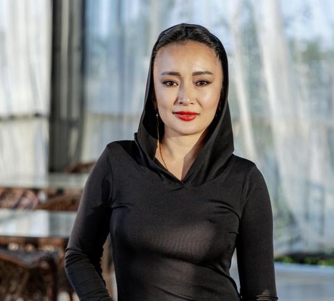 ЛАУРА САХИПОВА:  «ВОЗНИКАЕТ ПРОБЛЕМА – ПОЯВЛЯЕТСЯ АЗАРТ»