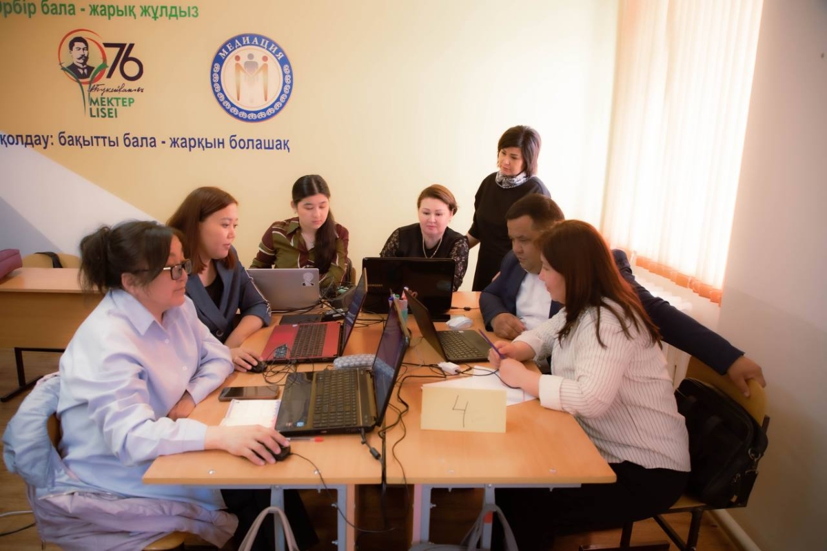 До конца 2025 года более 30 тысяч педагогов пройдут курсы повышения квалификации