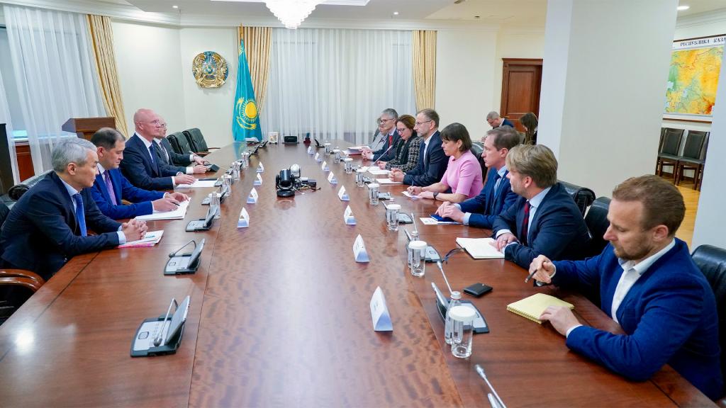 Роман Скляр провел встречу с Министром транспорта Латвии Атисом Швинкой