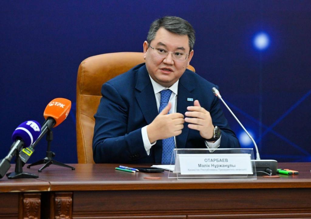 С рабочим визитом в наш регион прибыл советник Президента Малик Отарбаев