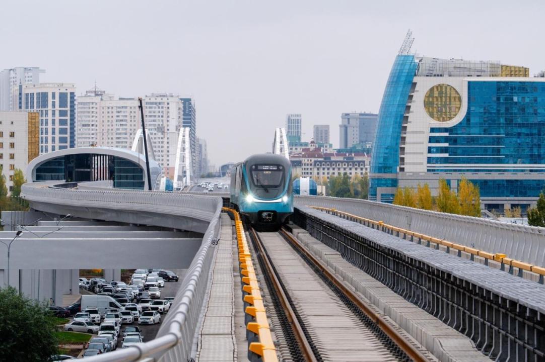 В системе LRT Астаны объявлен набор на работу и обучение