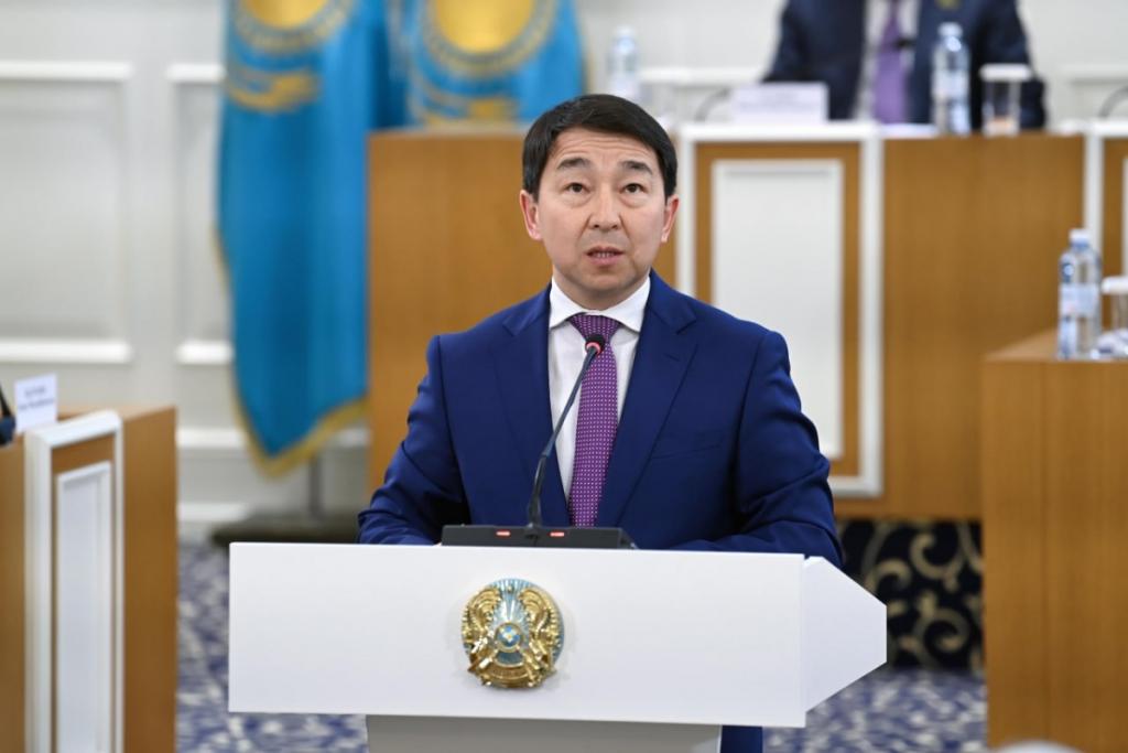 Конституционная комиссия подготовила первый проект новой Конституции Казахстана – итоги шестого заседания